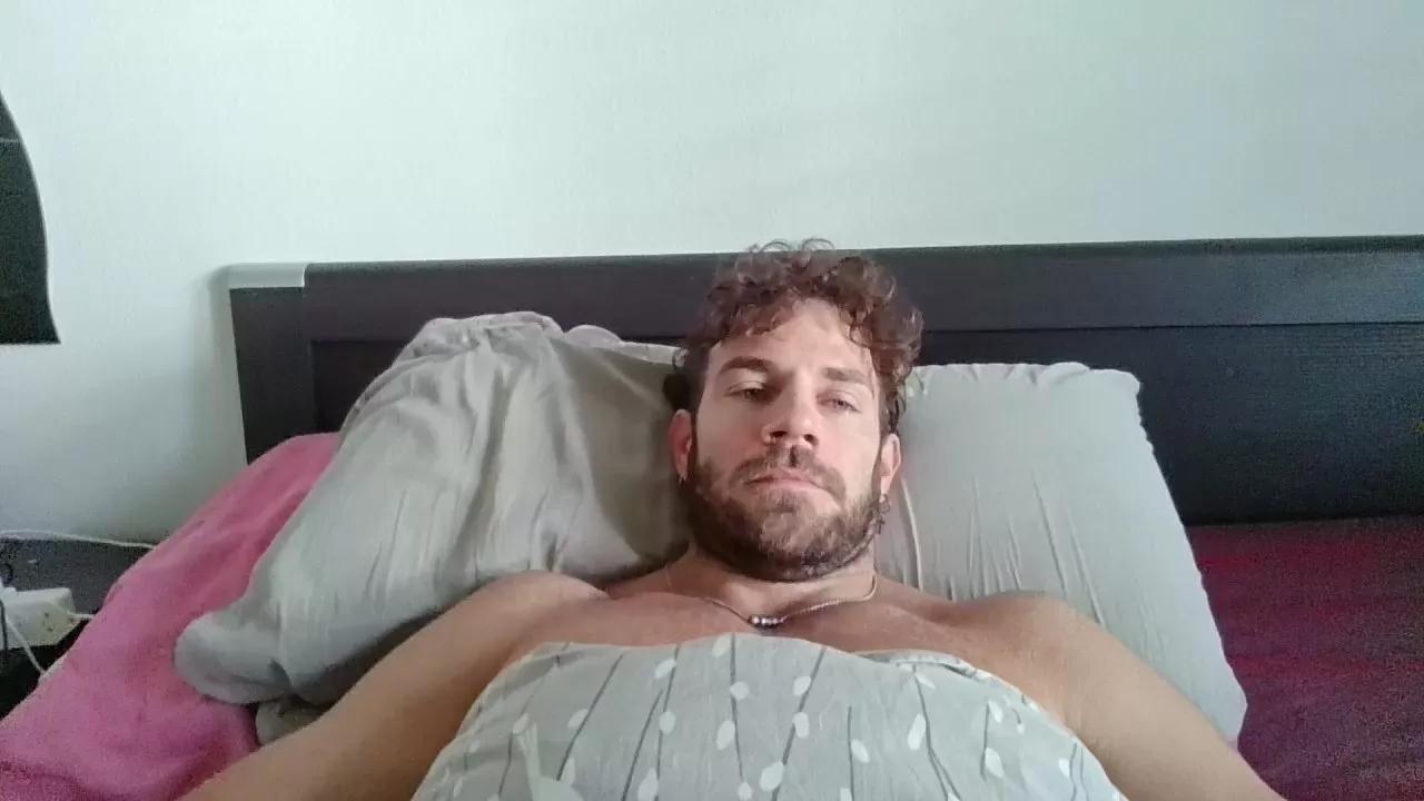 ALPHA_HUNK on Cam4 