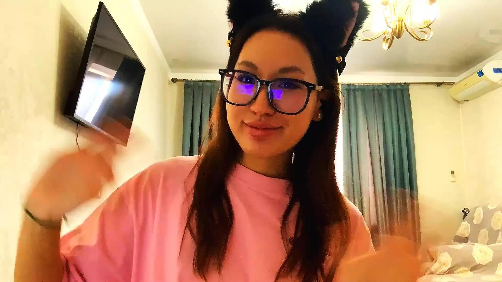 AlthenaAytes on Cam4 