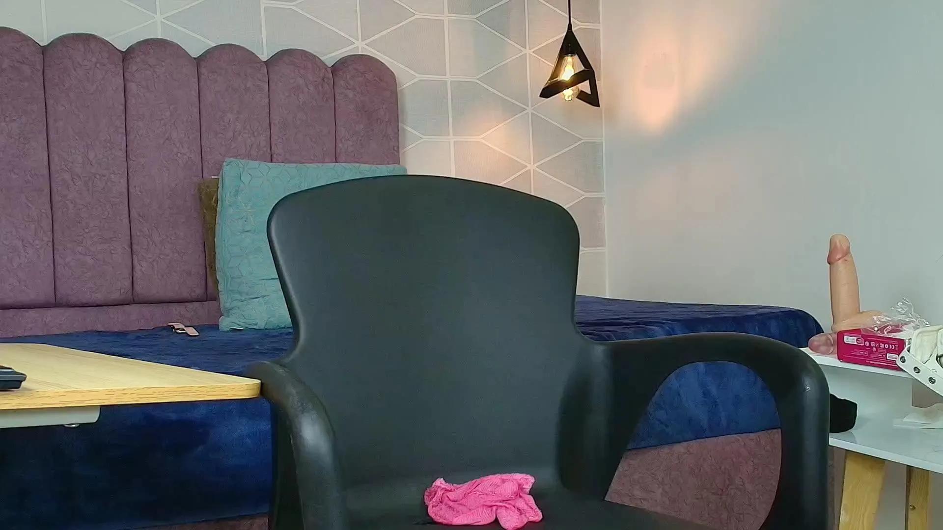 Freechat Aly_Loving on Cam4