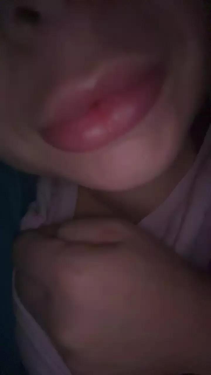 Alyasia on Cam4 