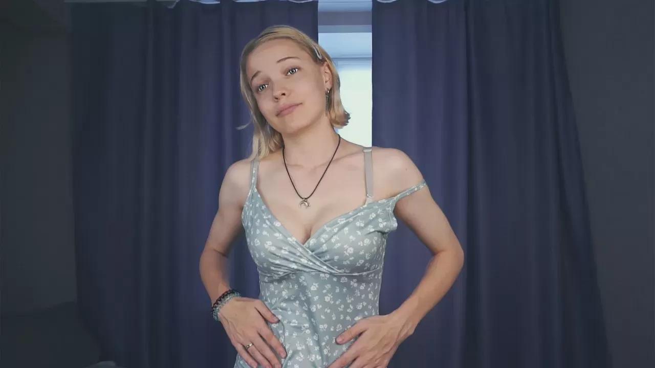AlyceBurkert on Cam4 