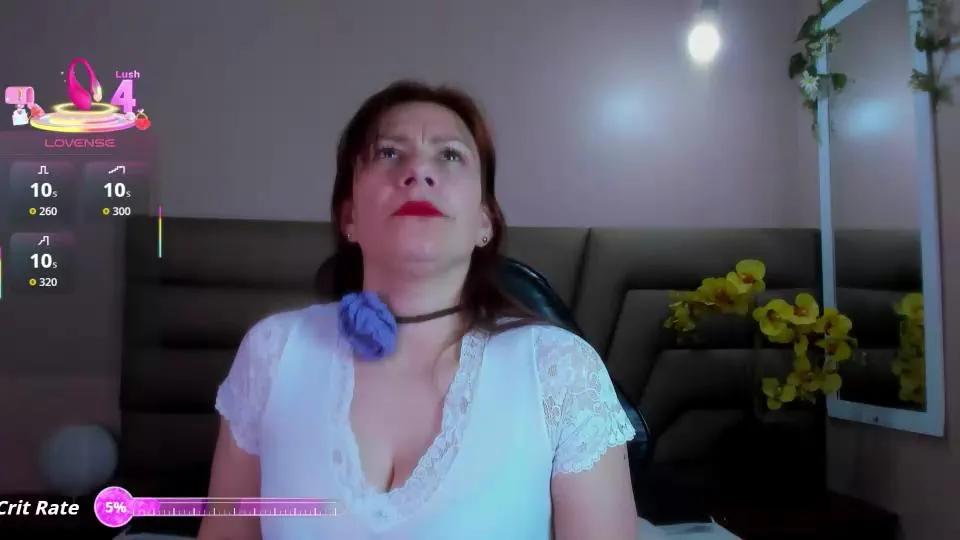 AmaraMoon_ on Cam4 