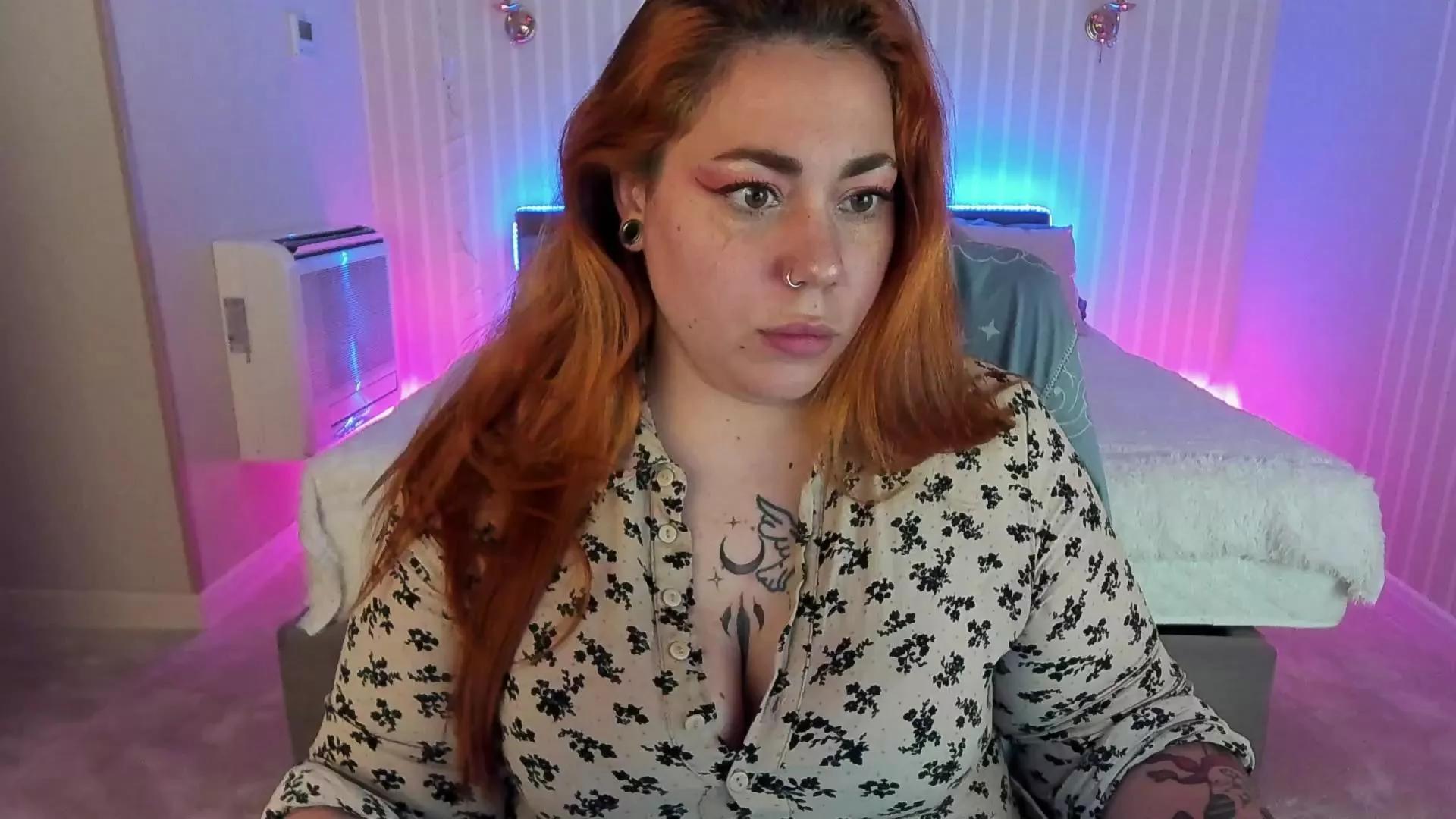 AmazonkaStar on Cam4 