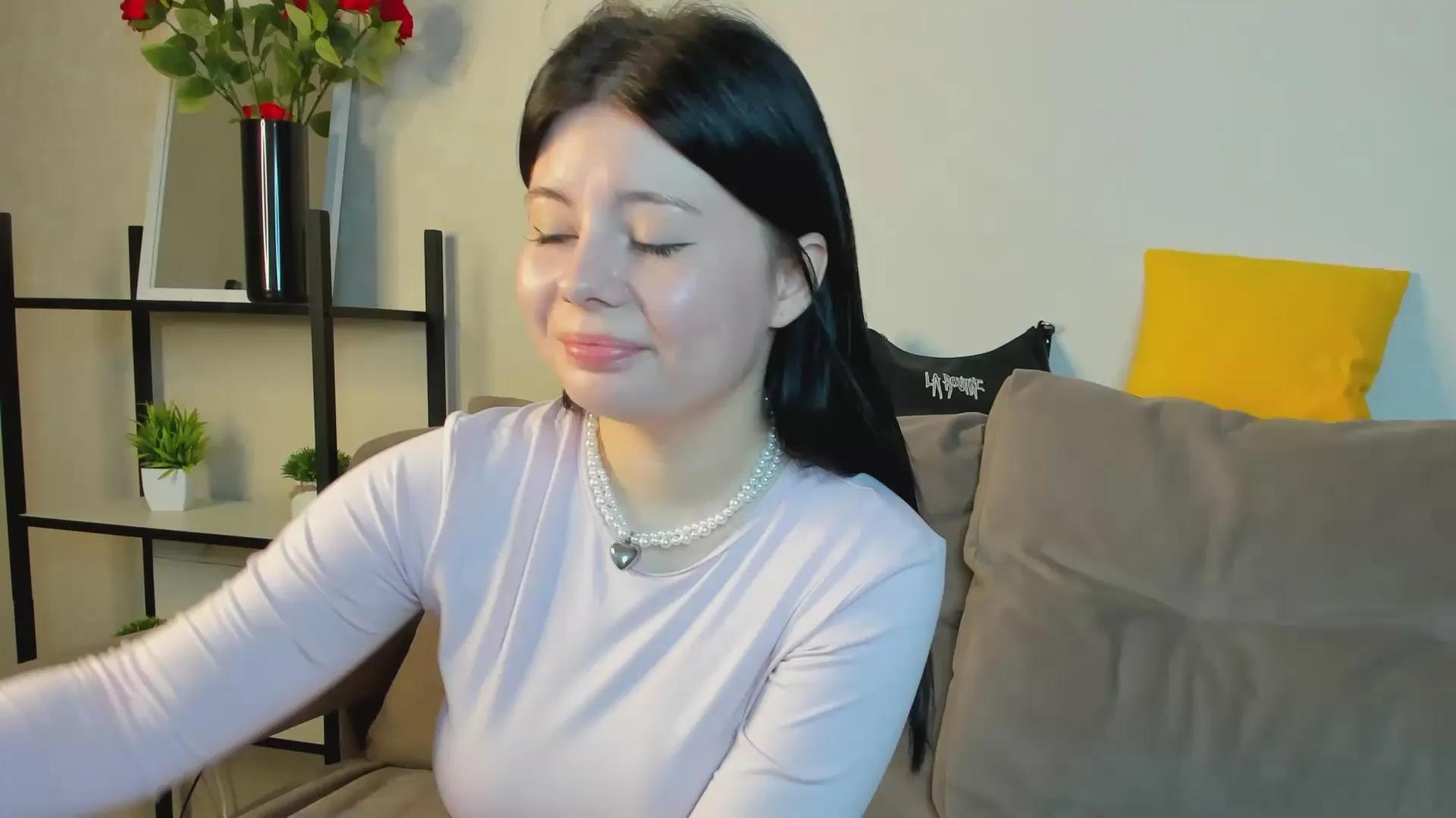 Amely_Lil on Cam4
