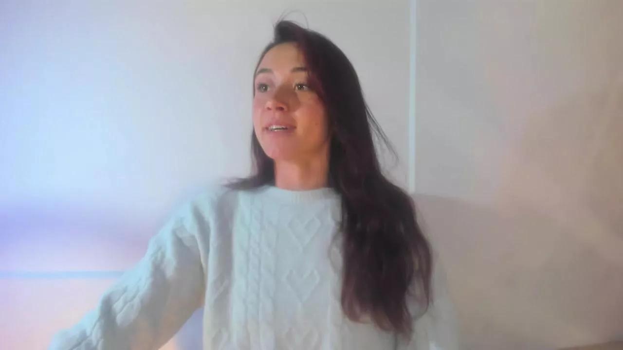 Offline amy_kobold33 on Cam4