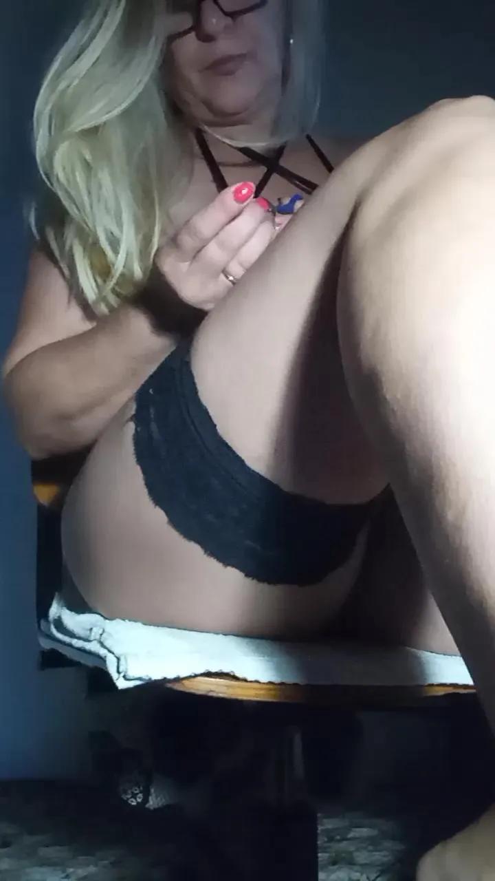 anaana_sexy on Cam4 