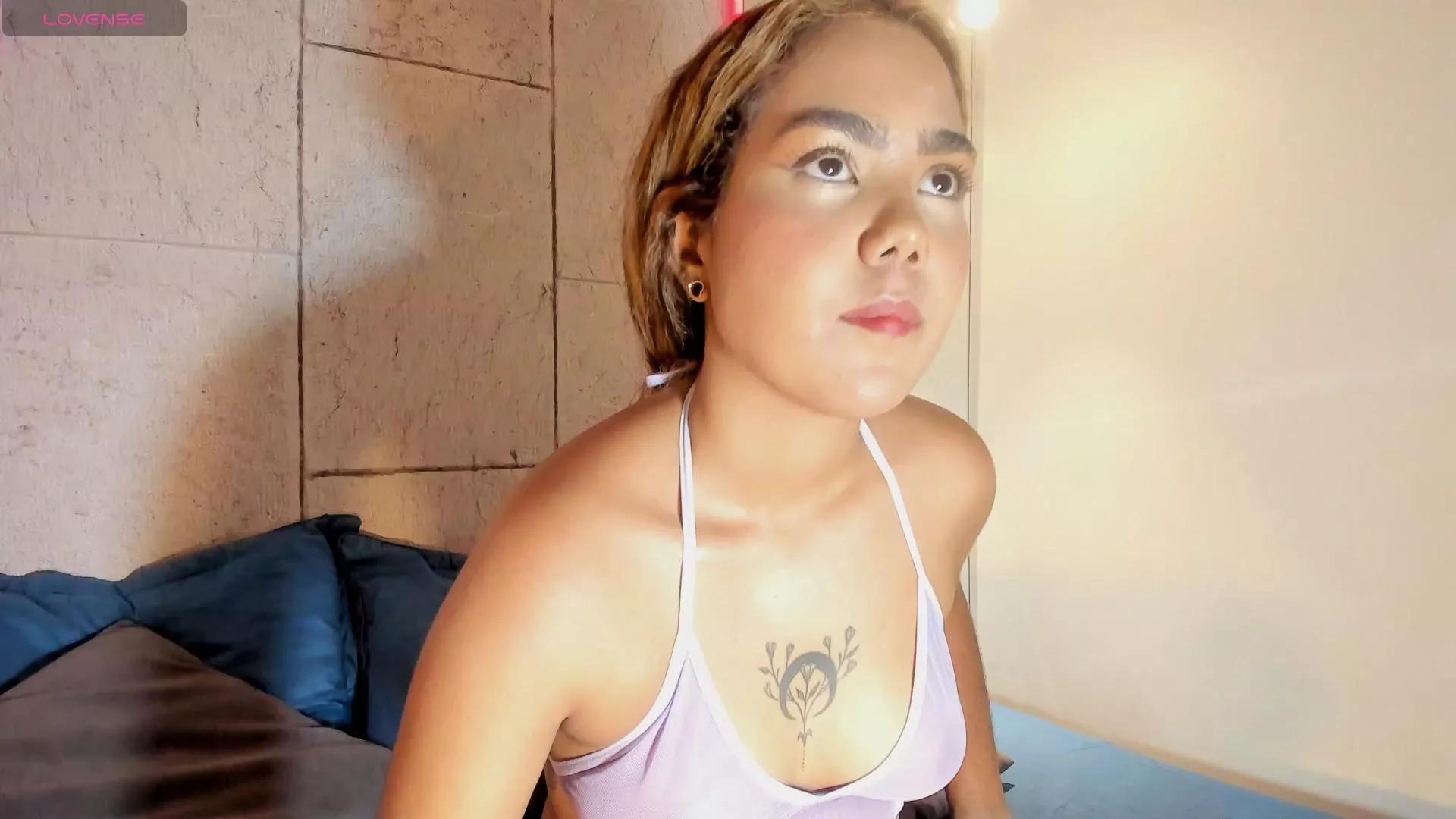 anaelle_bardinn on Cam4 