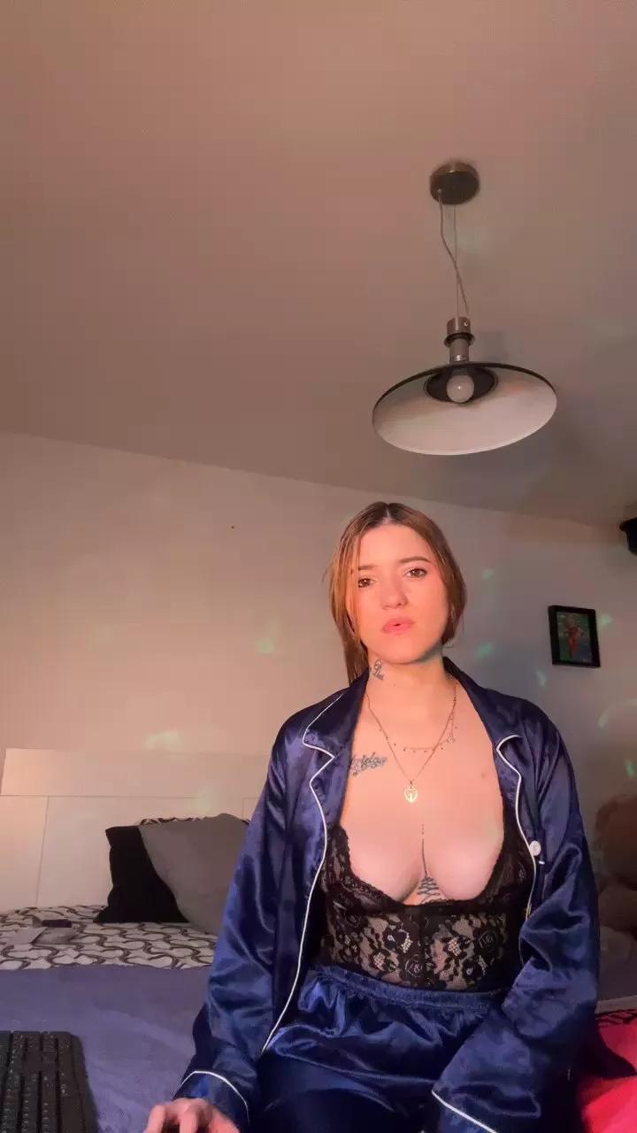 Anastasiaa_grey on Cam4 