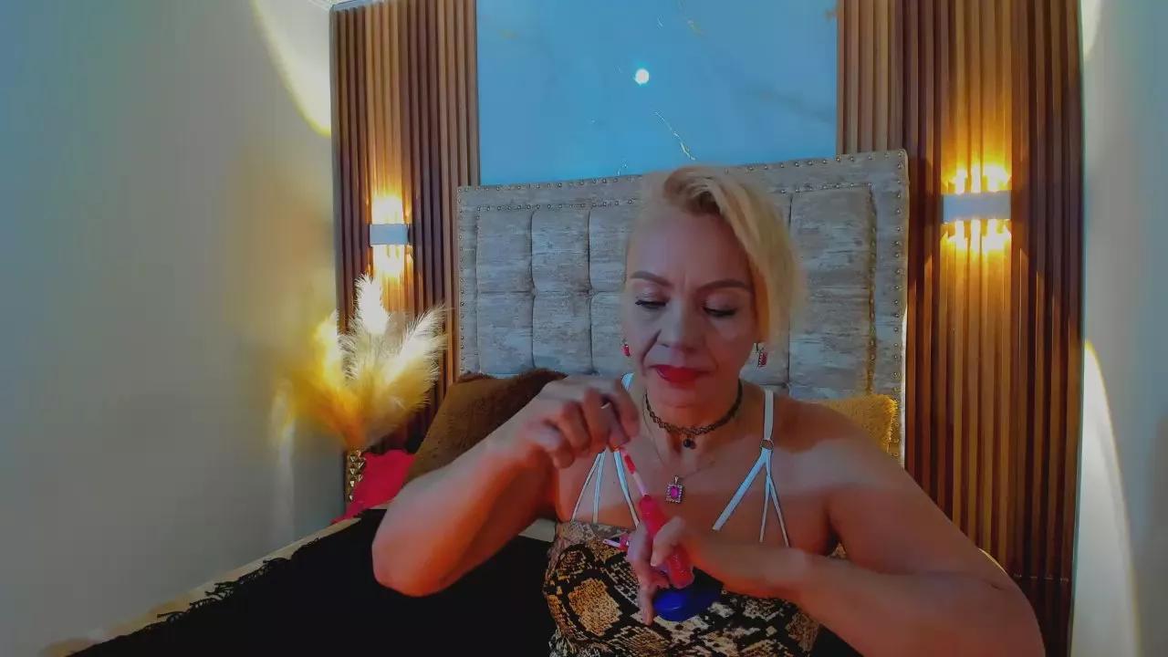AnastasiaTaylor on Cam4 