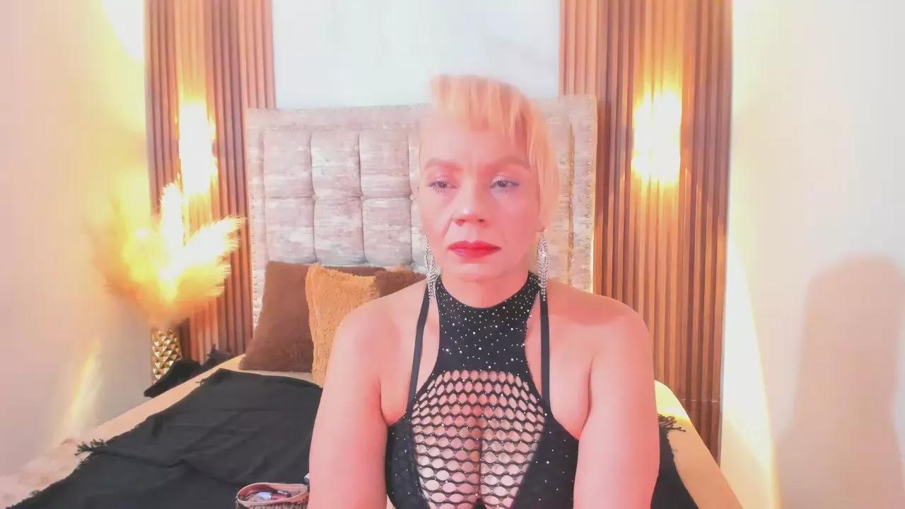 AnastasiaTaylor on Cam4 