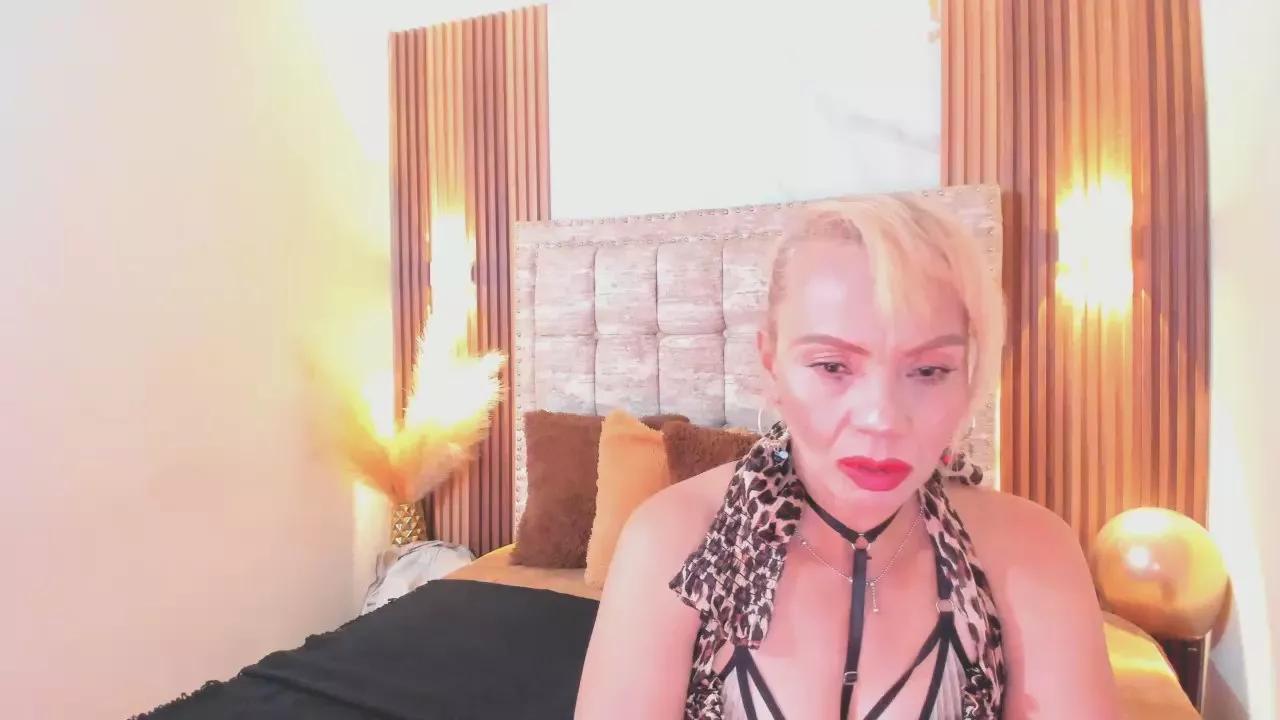 AnastasiaTaylor on Cam4 