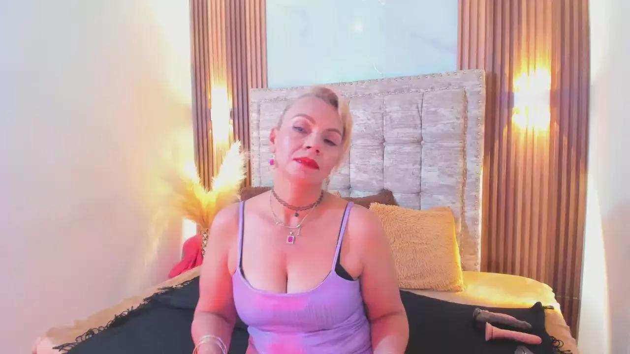 AnastasiaTaylor on Cam4 