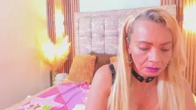 AnastasiaTaylor on Cam4 