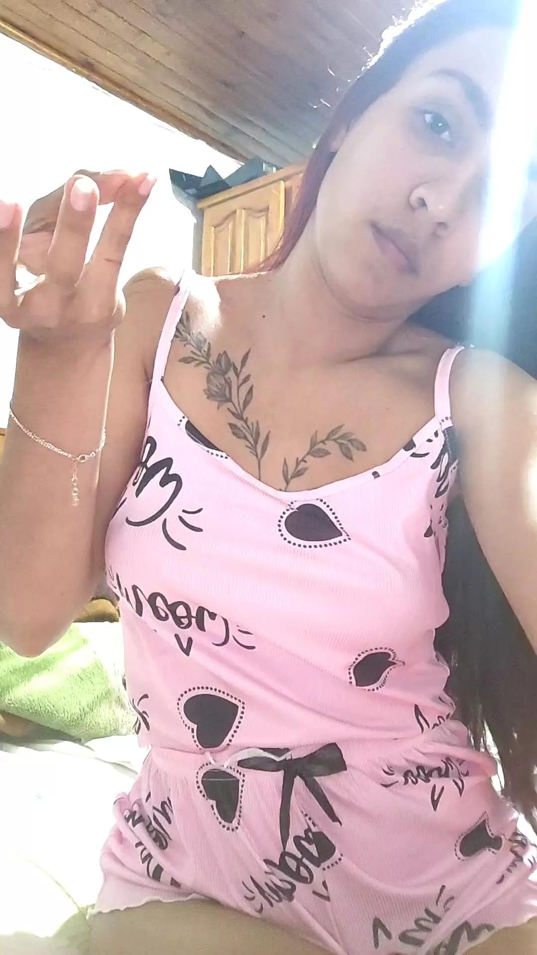 Andreinaaltami on Cam4 
