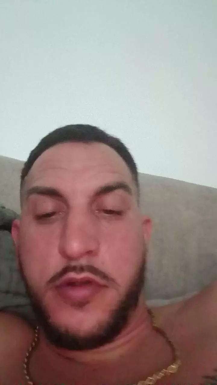 andresmorenito3 on Cam4