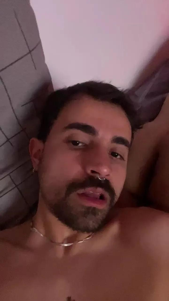AndyMiranddda on Cam4
