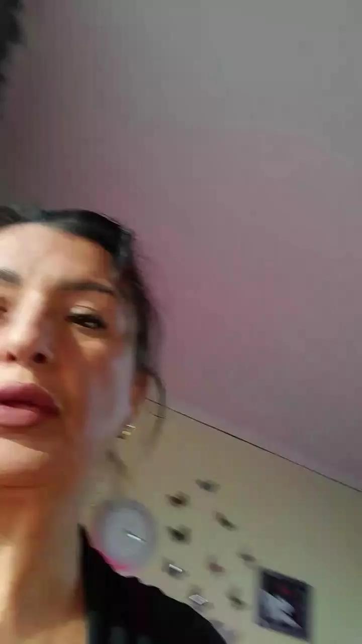 angel75sexy on Cam4 