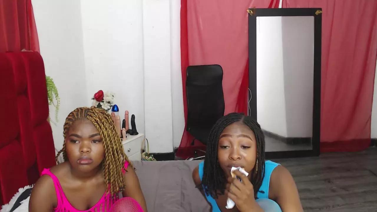 angeline_jean on Cam4 