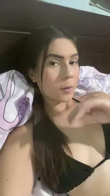 anna027 on Cam4 