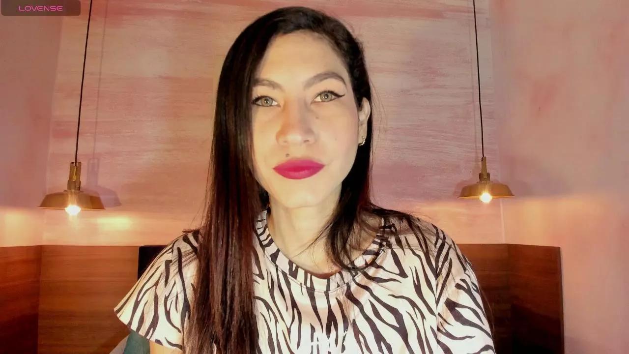 anna_lew on Cam4 