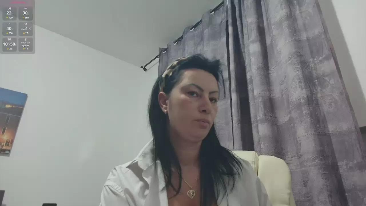 Annawow on Cam4 