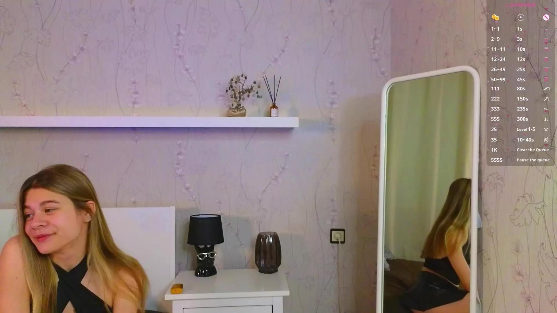 AnneVerity on Cam4 