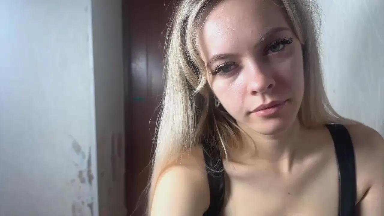 Offline AnnmarieBroody on Cam4
