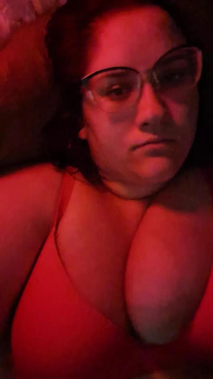AnonDarling on Cam4 