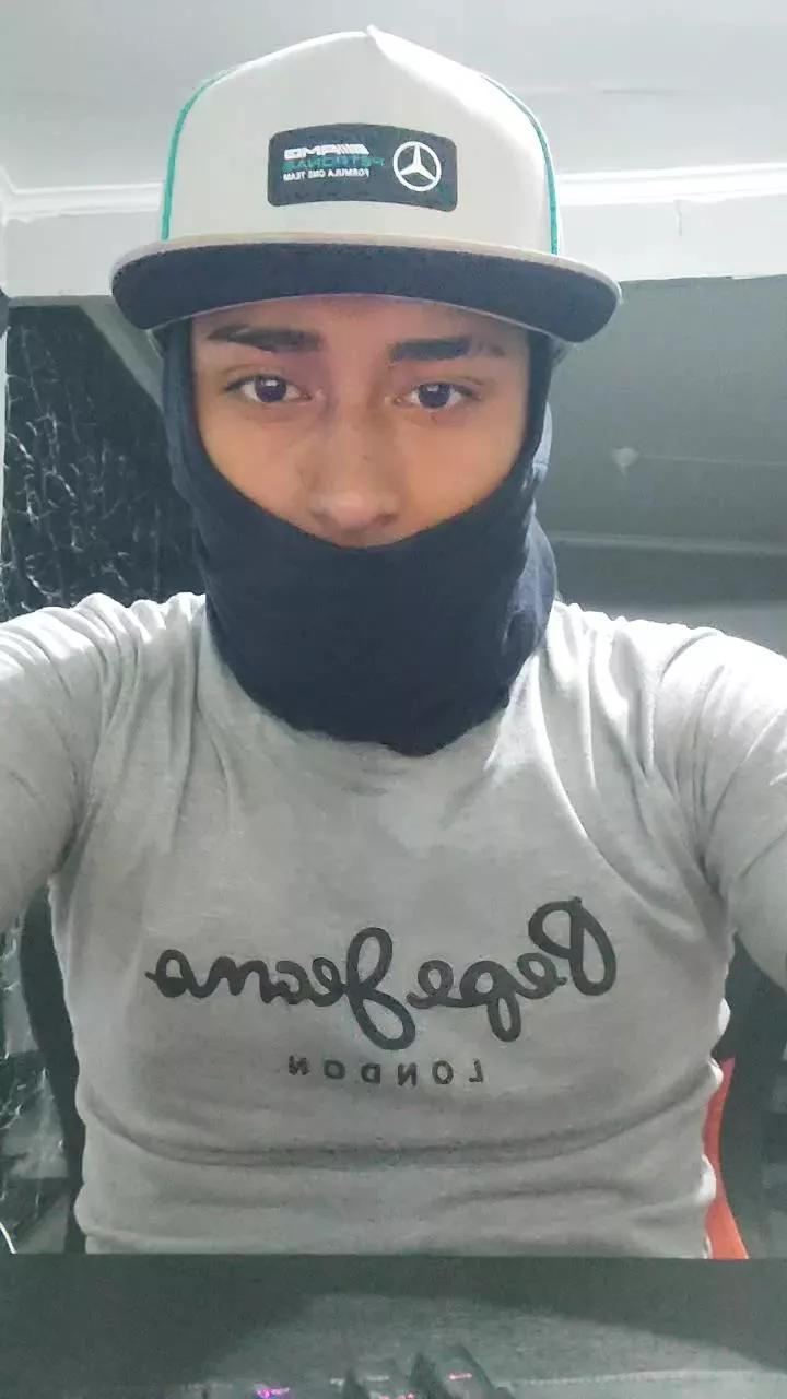 Antony9x19 on Cam4 