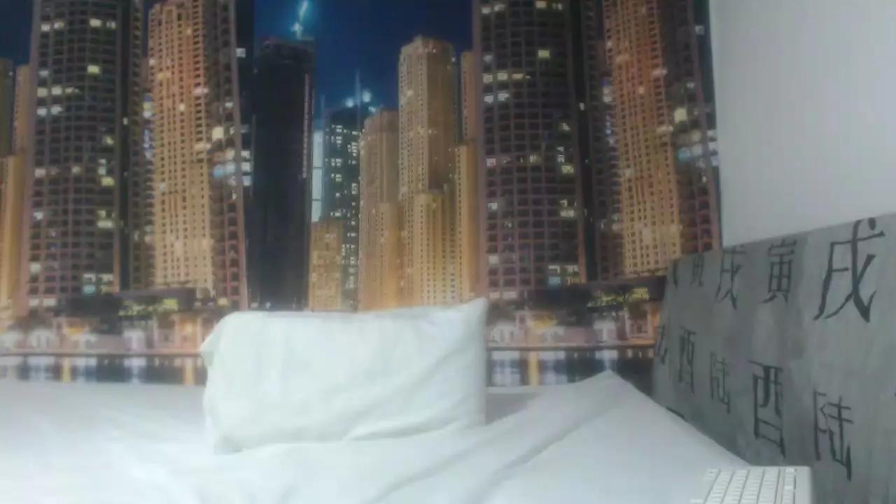 Offline antua_ on Cam4