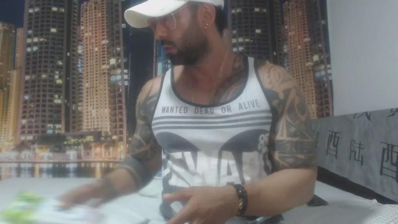 Offline antua_ on Cam4