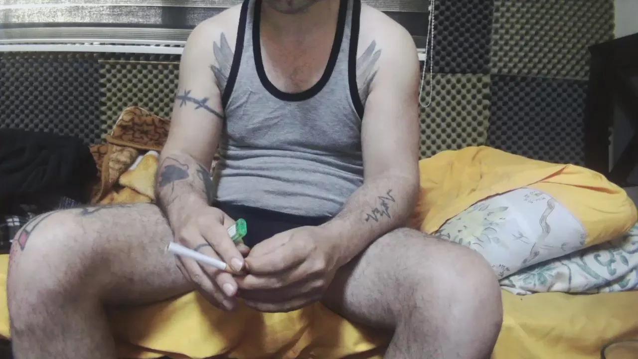 Offline Arabian4 on Cam4