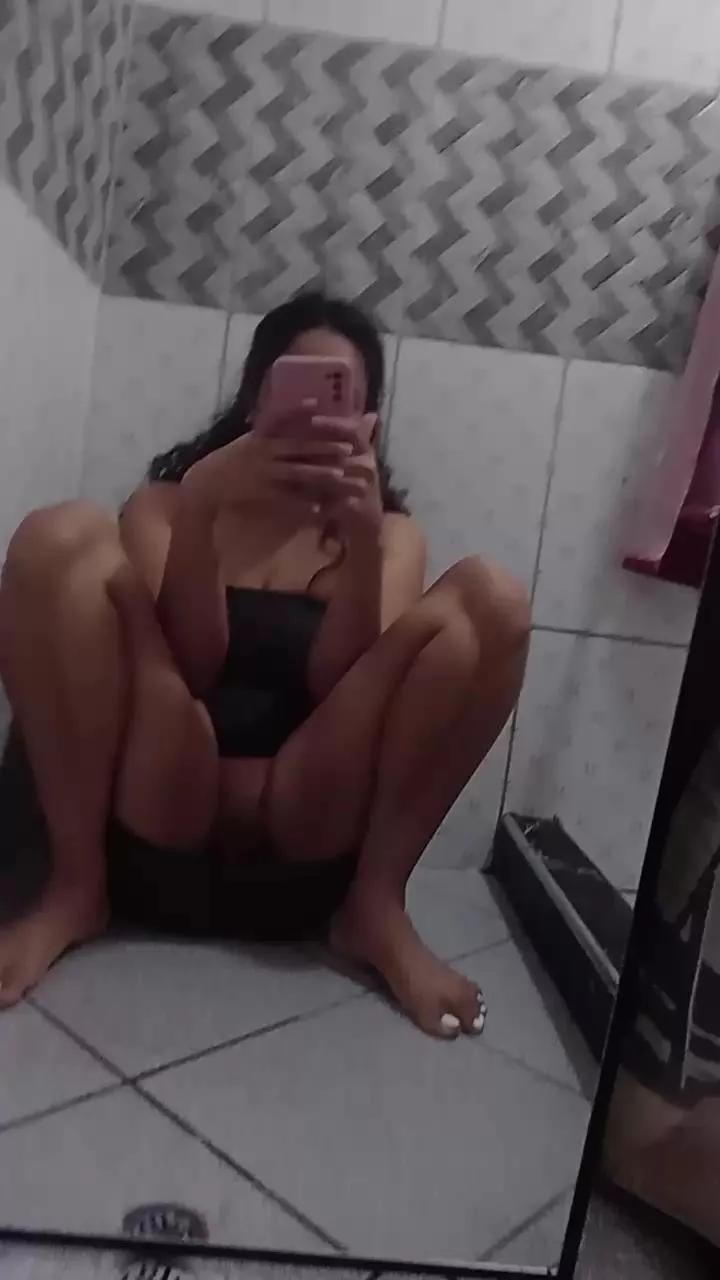 ArdienteAless on Cam4 
