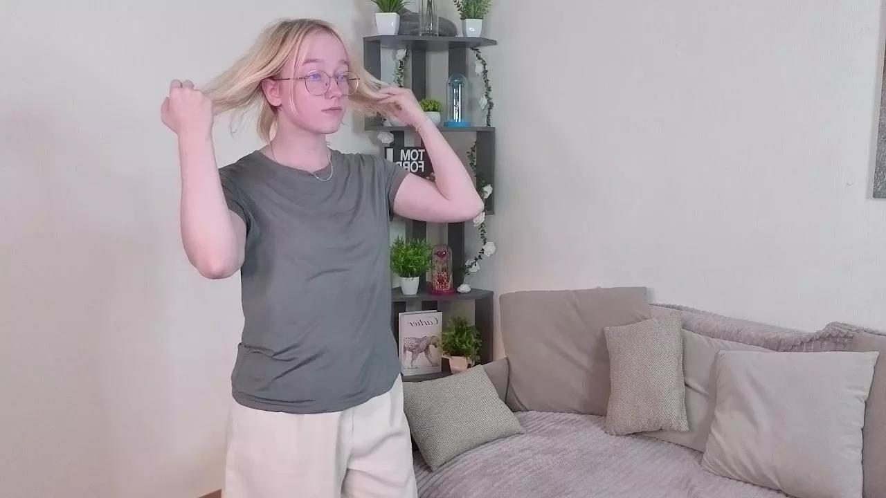 ArdisHampshire on Cam4 