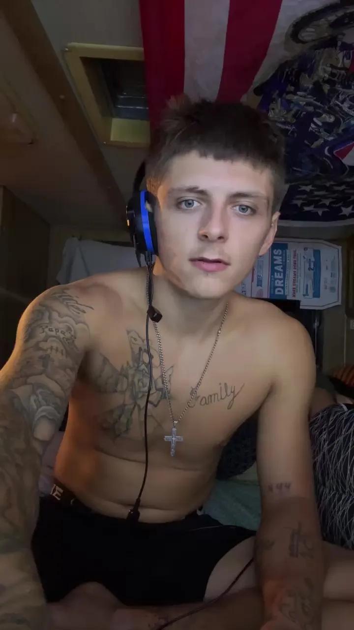 Austin_Harris on Cam4
