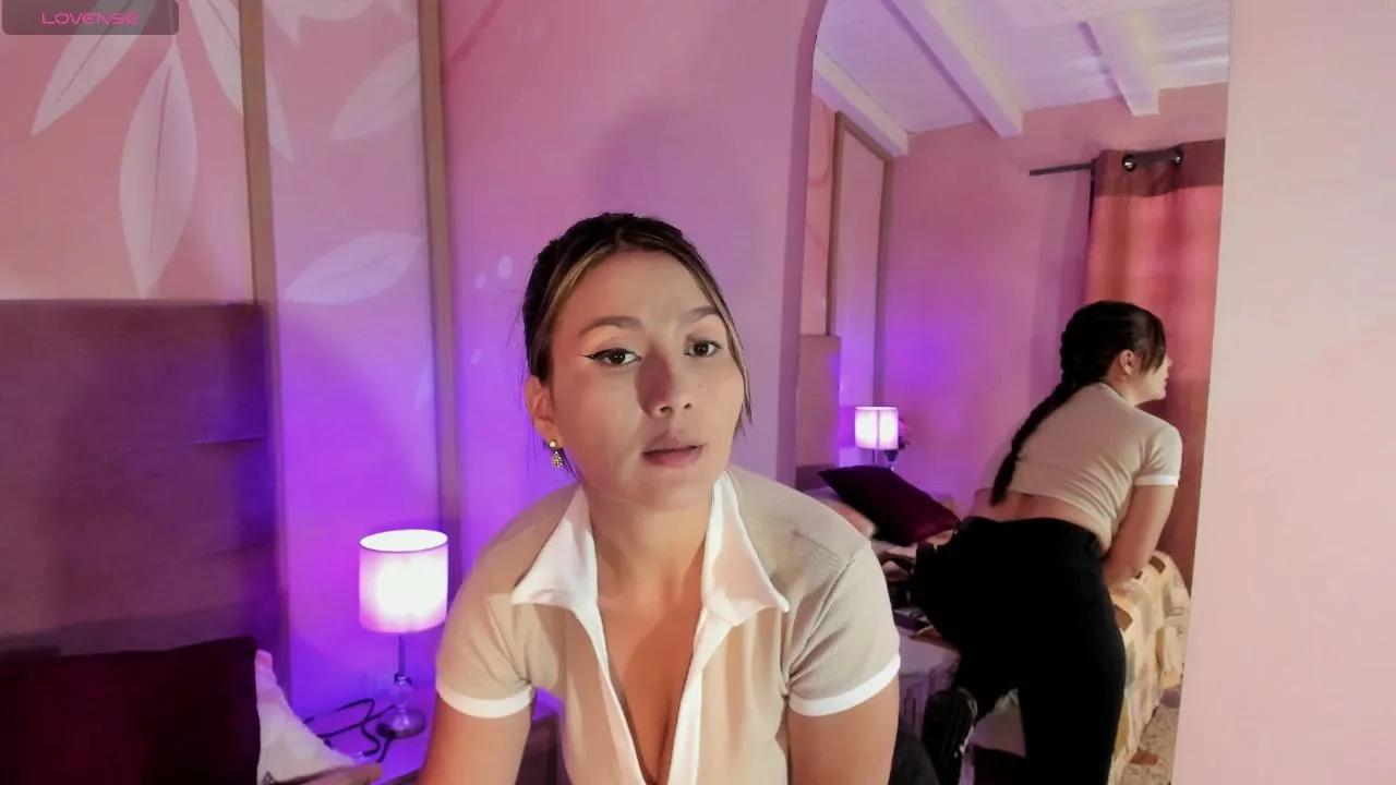 Offline AvaWhiite on Cam4