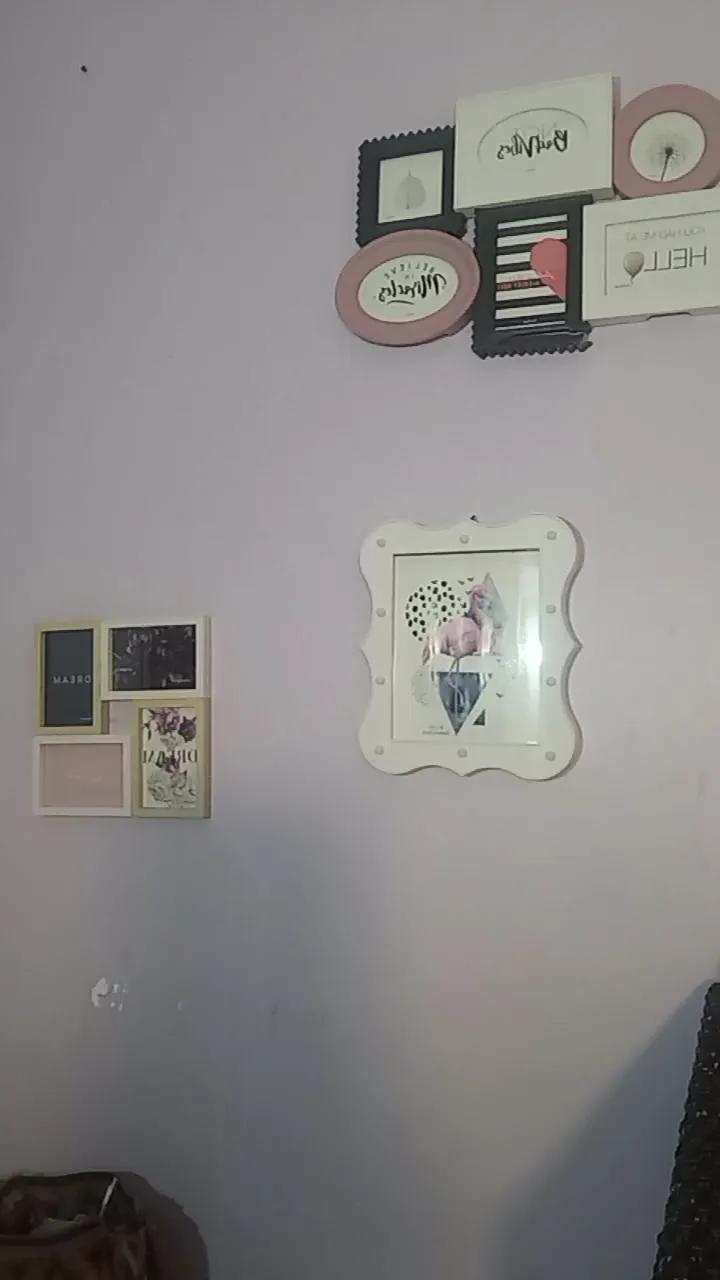 Offline AvaWhiite on Cam4