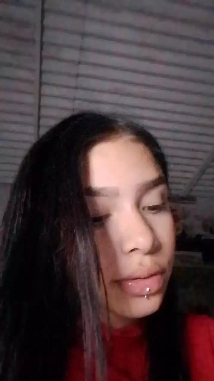 Babyamorkj on Cam4 