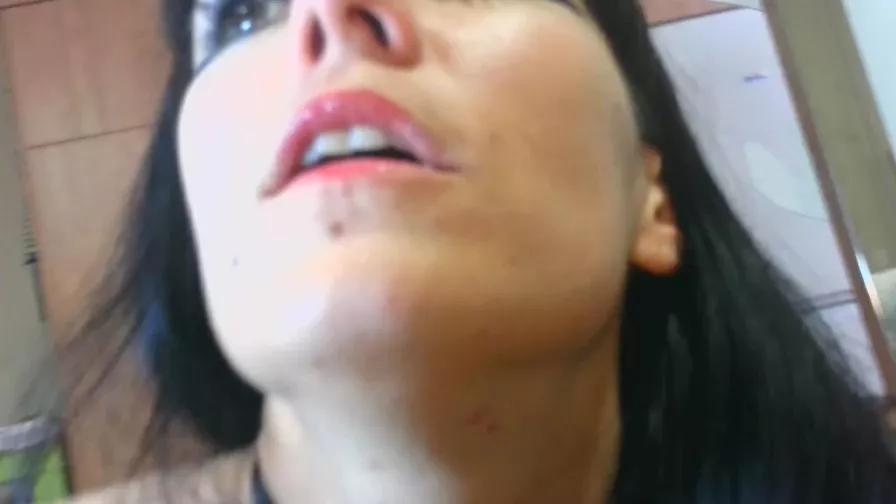 babygirl1989xxx on Cam4 