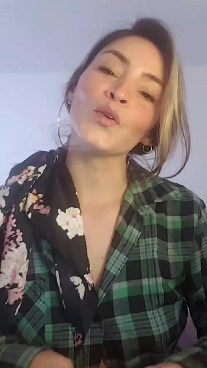 BabyISAcba on Cam4 