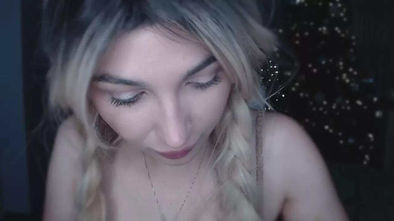 BabyLaYoda on Cam4 