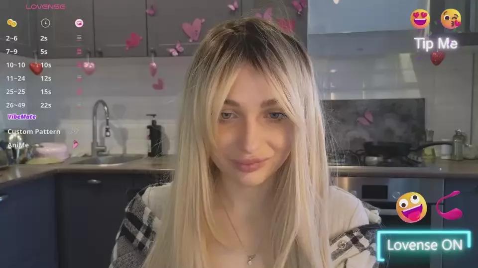 BabyLaYoda on Cam4 