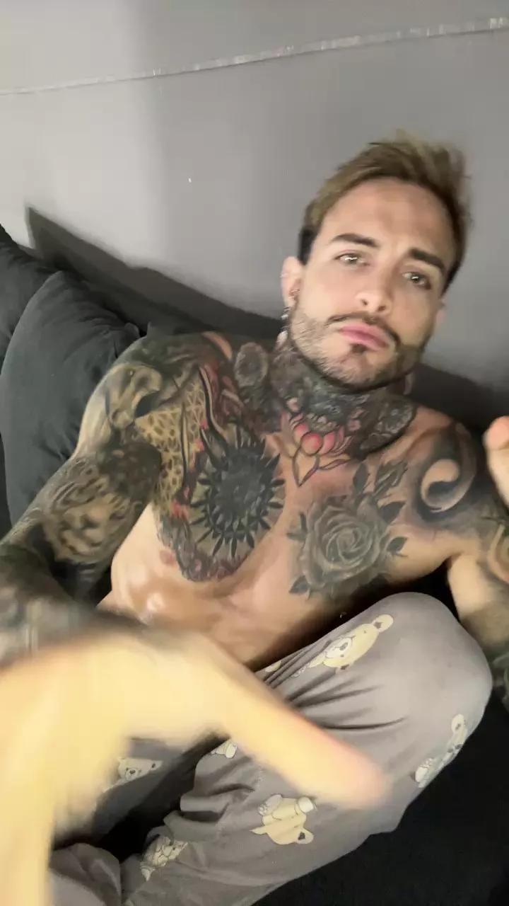 Babytatto on Cam4 