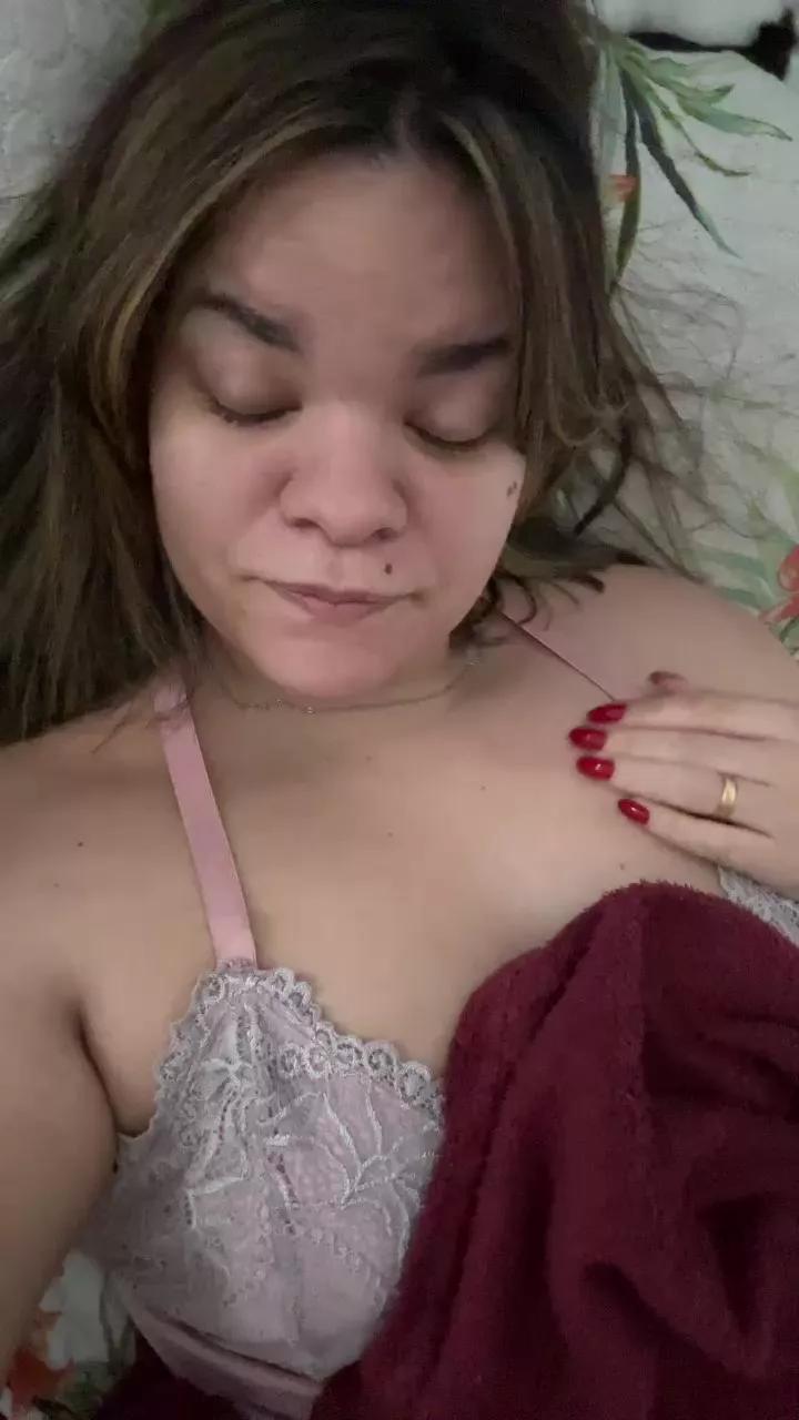 Baixinhafuck on Cam4 
