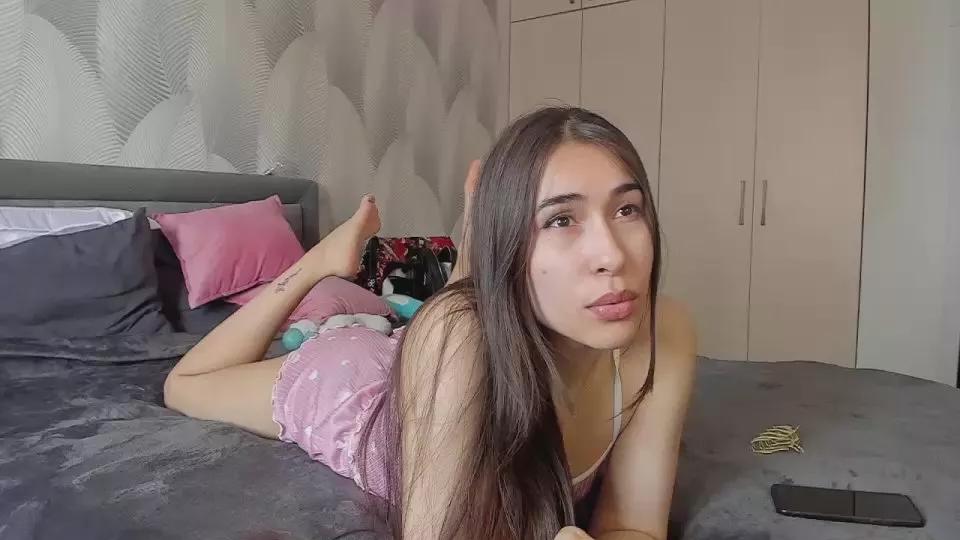 bambiii_bby on Cam4 
