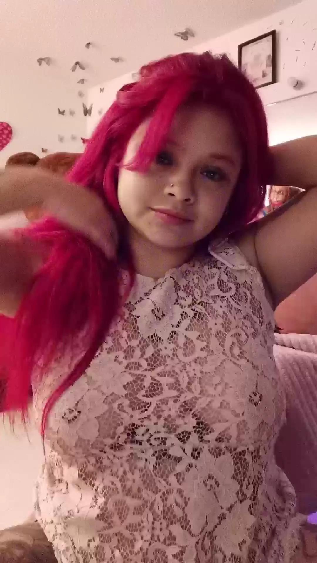 barbiee_doll on Cam4 