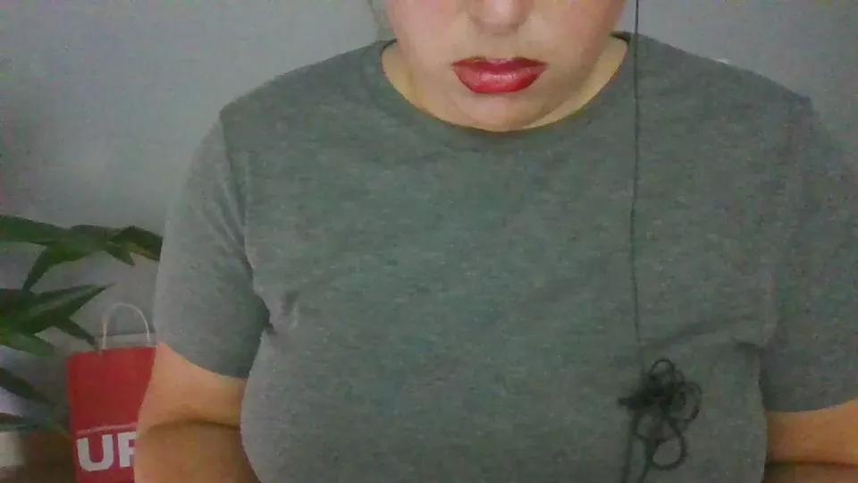 Barbznails on Cam4 
