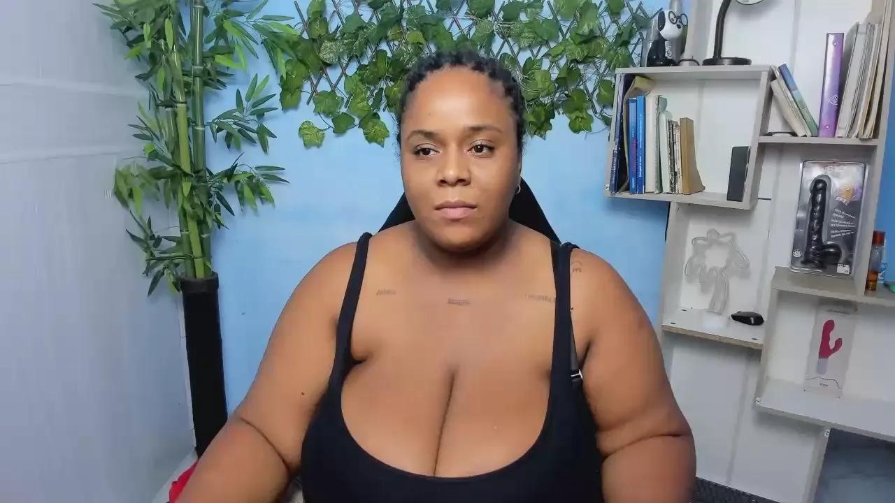 bbw_charlotee on Cam4 