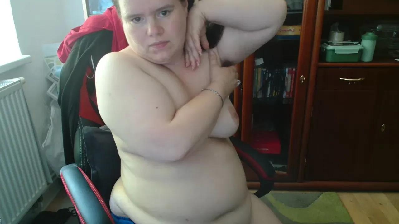 bbwNicole5 on Cam4 