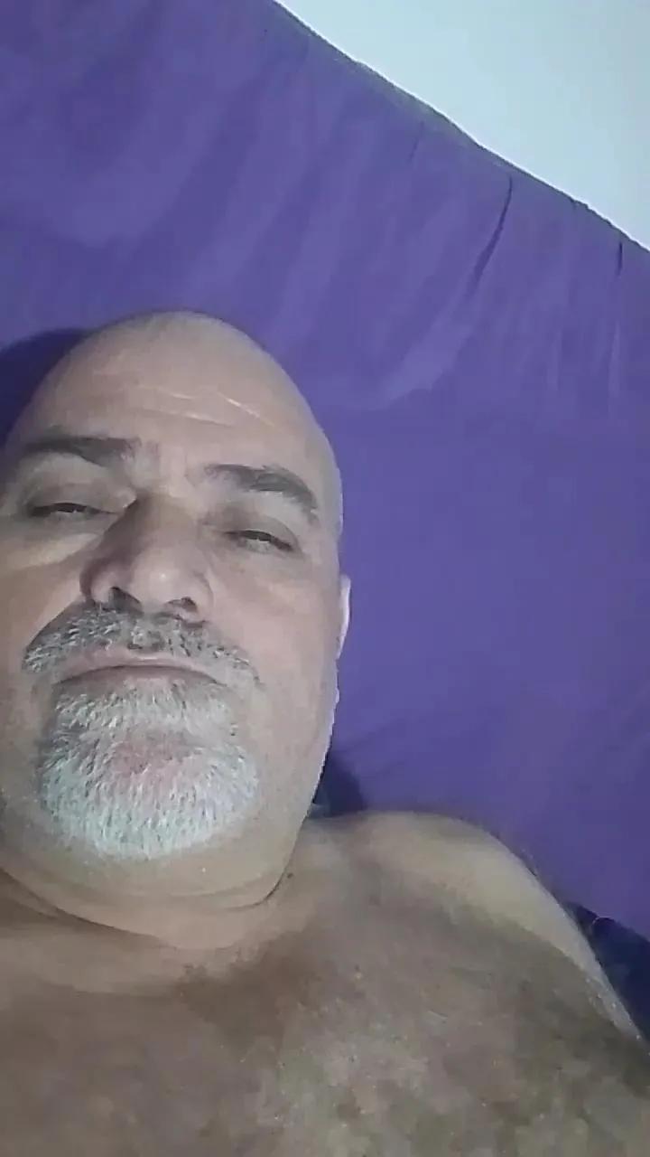 Cam4 Bearoliverpcd is Freechat Bearoliverpcd — Freechat on Cam4